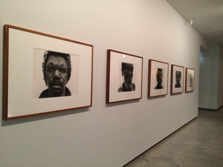  Exposición de retratos aborígenes en el Museum Of Contemporary Art, en Sydney, Australia
